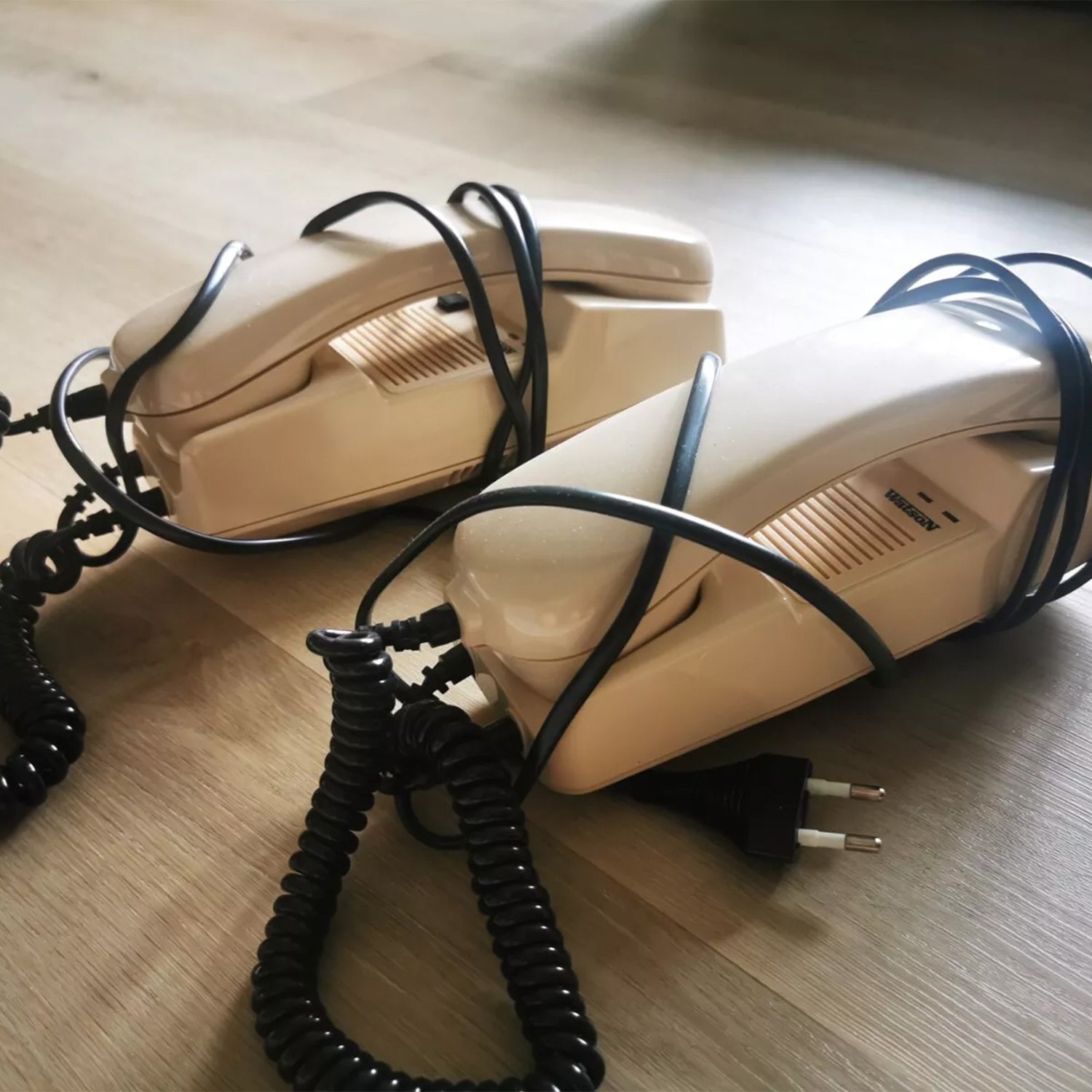 Powerline-Telefone (1 Paar) – Vintage – Telefonie über Stromnetz